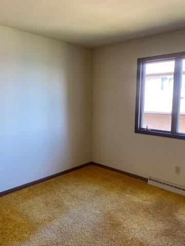 141 South Lakeshore Drive, Unit B1 Racine, WI 53403 - Photo 9 of 26