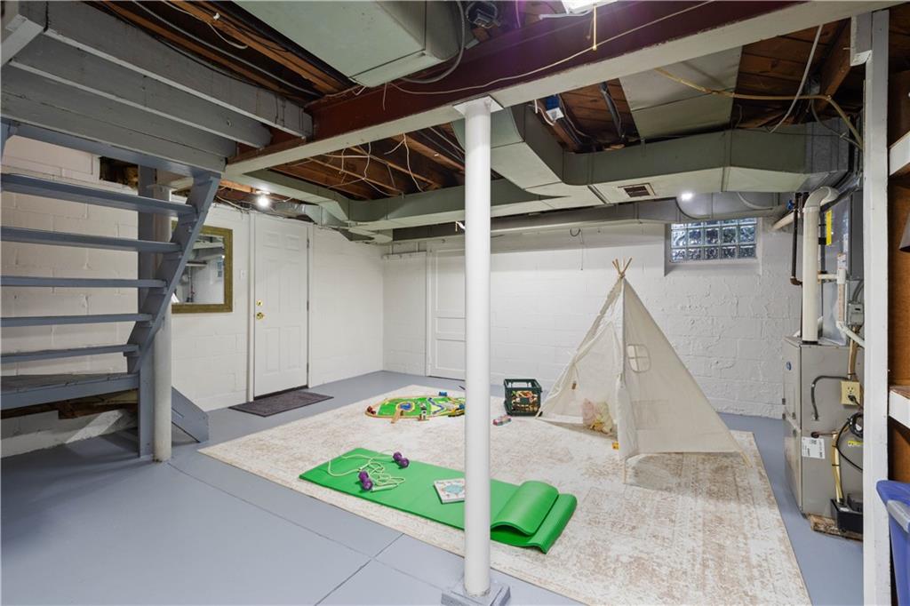 112 Locust Lane Pittsburgh, PA 15241 - Photo 25 of 38 a view of under construction room and staircase