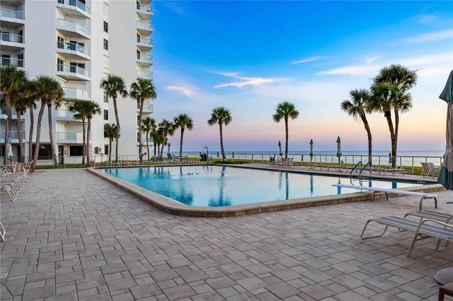 $995,000 | 1050 Longboat Club Road, Unit 301, Longboat Key, FL 34228