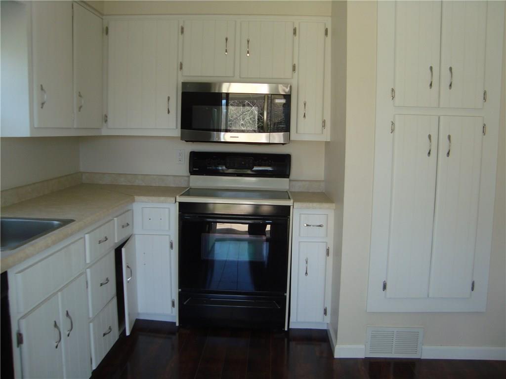 149 Beale Road Sarver, PA 16055 - Photo 7 of 18 kitchen