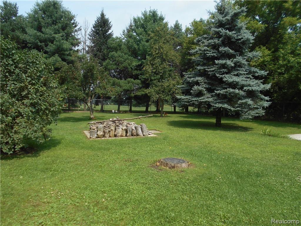 1725 Imlay City Road Lapeer, MI 48446 - Photo 20 of 23