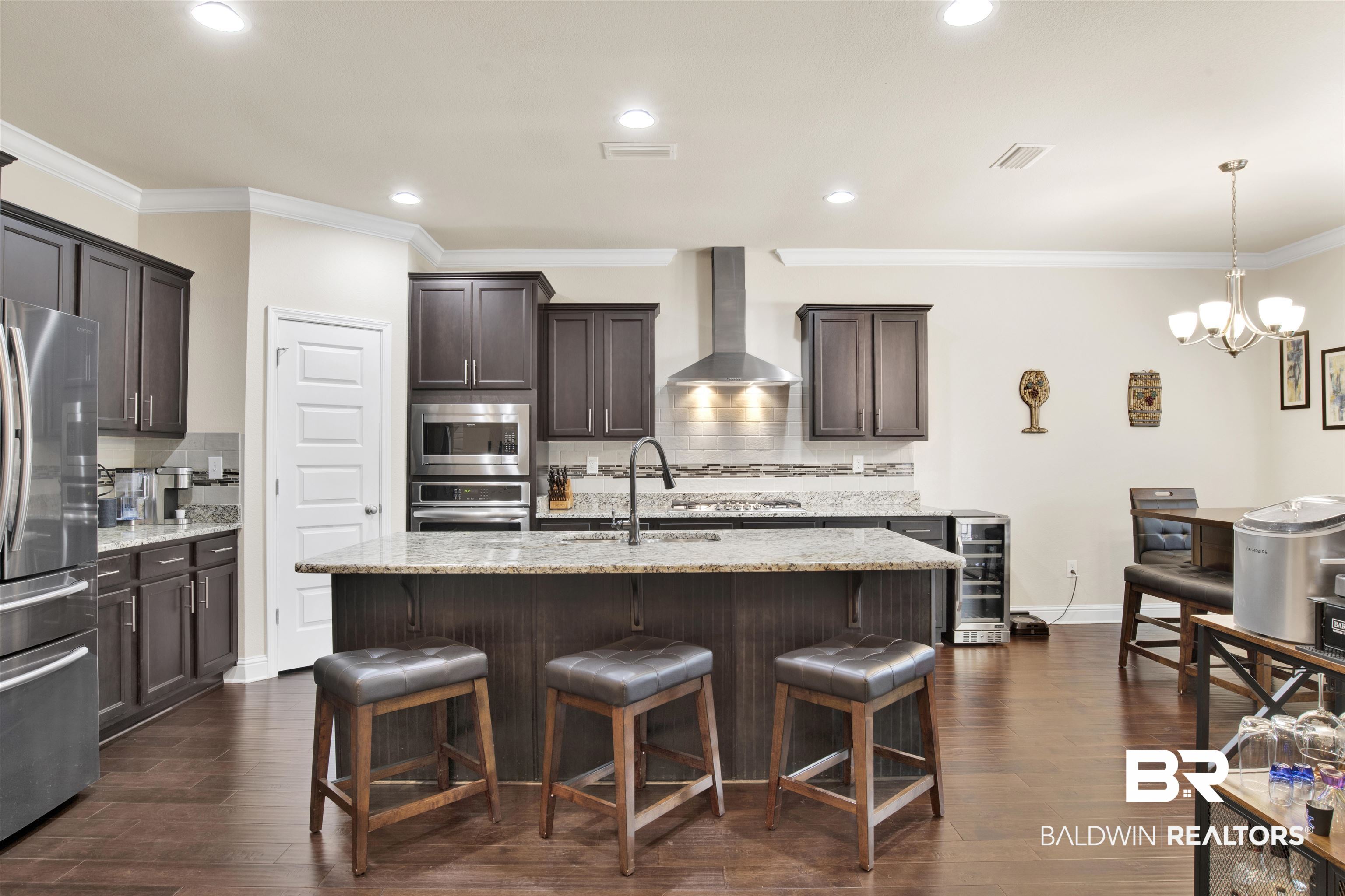 4196 Inverness Circle Gulf Shores, AL 36542 - Photo 10 of 43 Kitchen