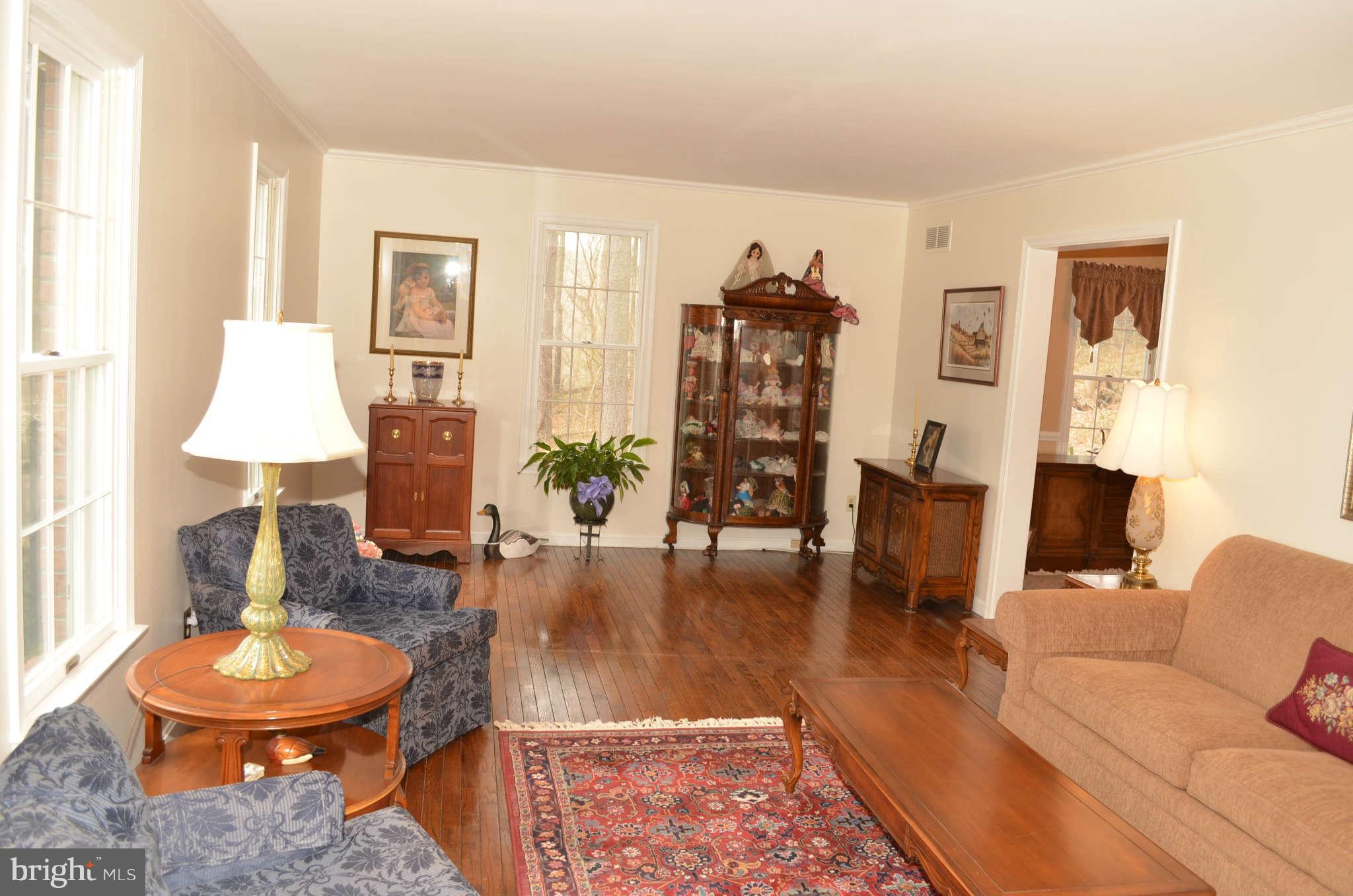 1308 Corbett Road Monkton, MD 21111 - Photo 3 of 24 Living Room