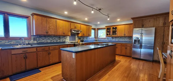 $1,274,000 | 420 EMS W17 Lane, North Webster, IN 46555