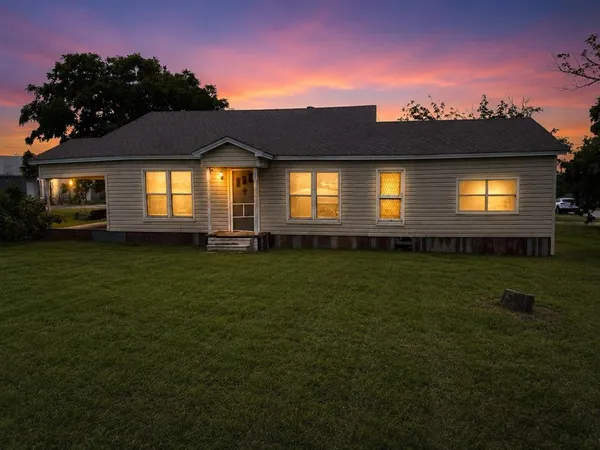 $85,000 | 120 South Kennedy Street, Penelope, TX 76676