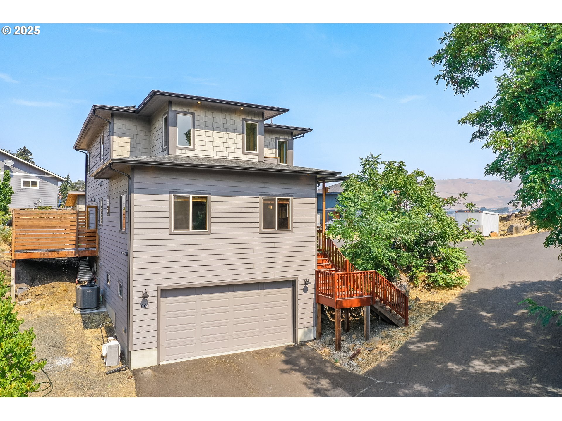 601 Lincoln Street The Dalles, OR 97058 - Photo 1 of 38 Gallery Image 1