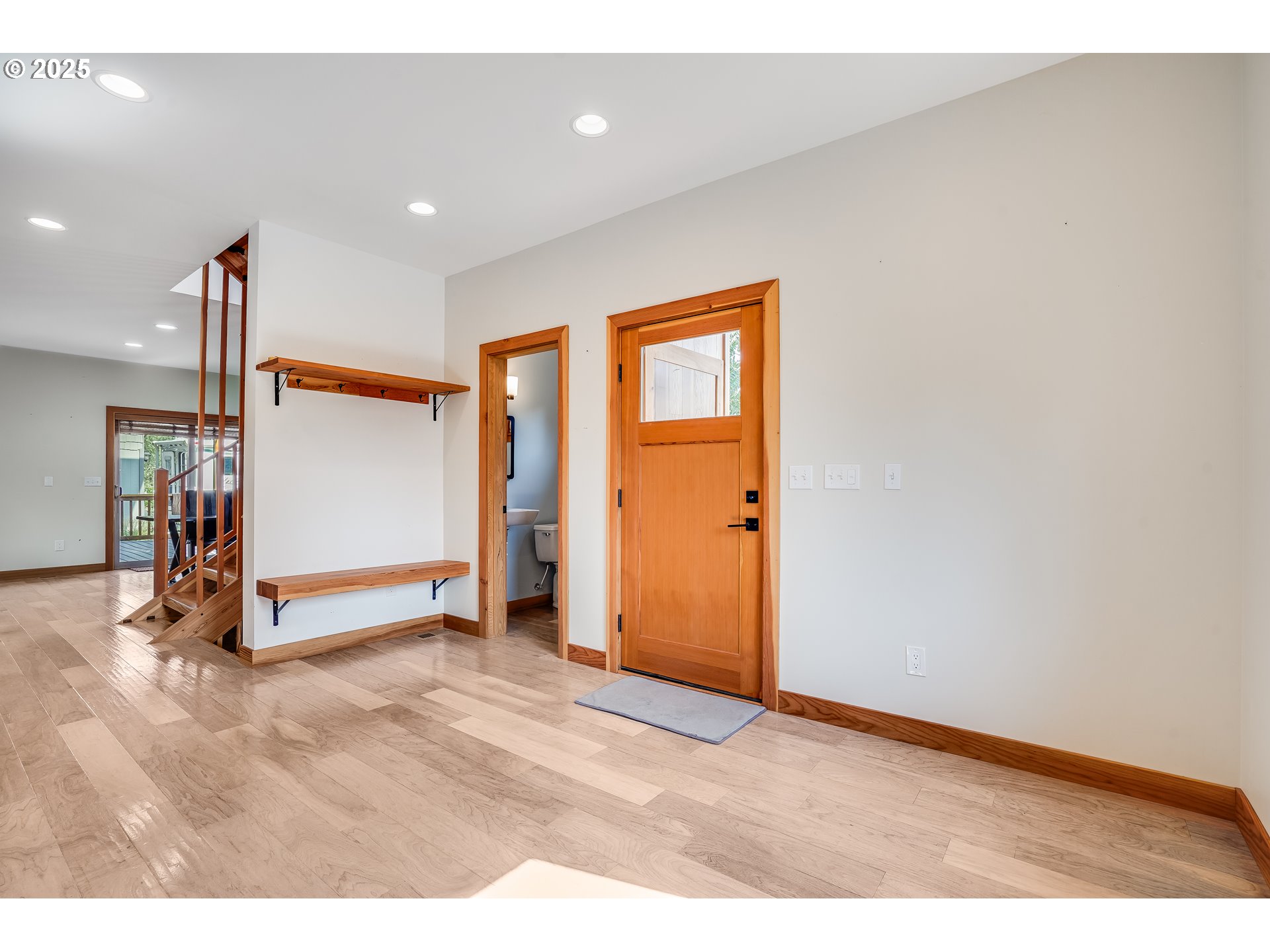 601 Lincoln Street The Dalles, OR 97058 - Photo 3 of 38 Gallery Image 3