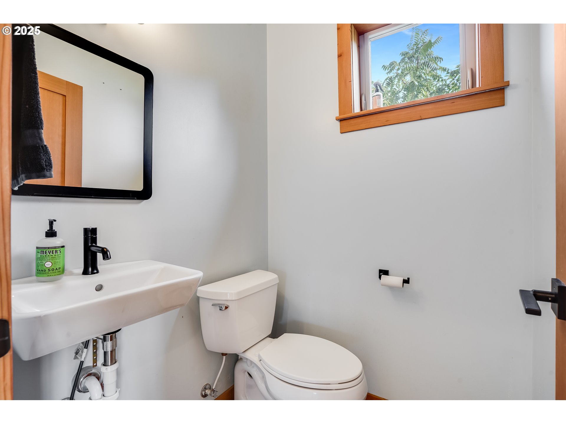 601 Lincoln Street The Dalles, OR 97058 - Photo 5 of 38 Gallery Image 5