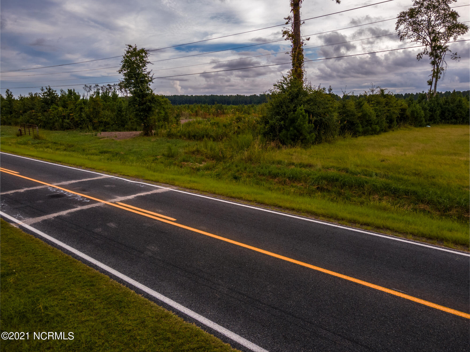 381 Purifoy Road New Bern, NC 28560 - Photo 5 of 44 Front