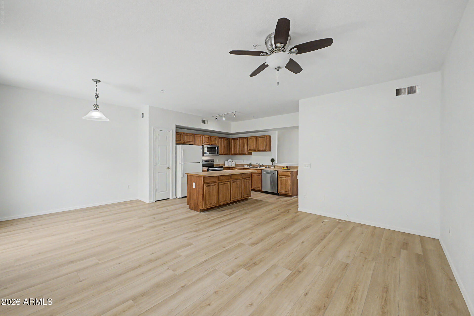18250 North Cave Creek Road, Unit 137 Phoenix, AZ 85032 - Photo 9 of 43 09 - Cave Creek