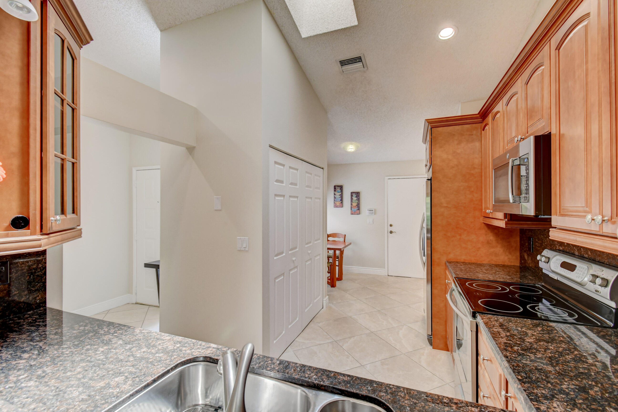 8419 Springlake Drive Boca Raton, FL 33496 - Photo 17 of 49 DSC_1222_3_4_5_6