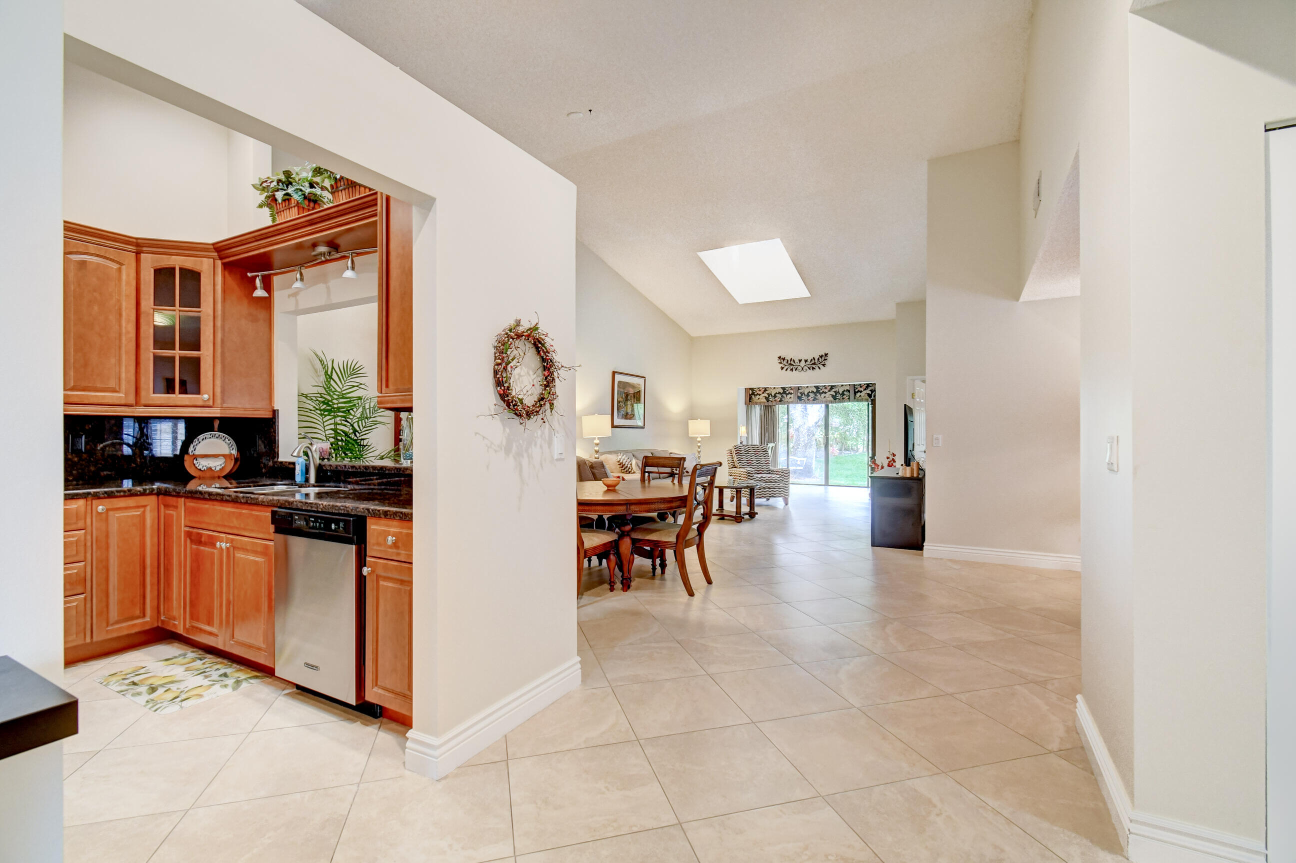 8419 Springlake Drive Boca Raton, FL 33496 - Photo 3 of 49 DSC_1022_3_4_5_6