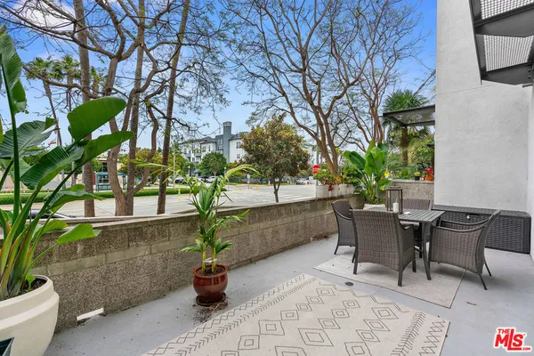 $3,995 | 6400 Crescent Parkway, Unit 113, Playa Vista, CA 90094