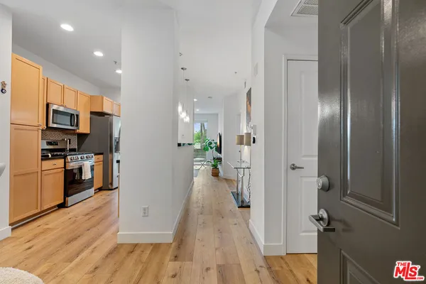 $3,995 | 6400 Crescent Parkway, Unit 113, Playa Vista, CA 90094