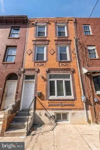 $2,100 | 2228 North Howard Street, Philadelphia, PA 19133