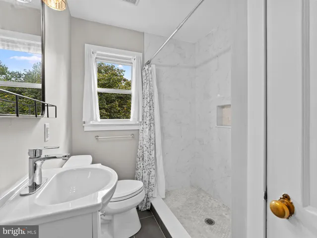 $2,500 | 41 Cherry Street, Medford, NJ 08055