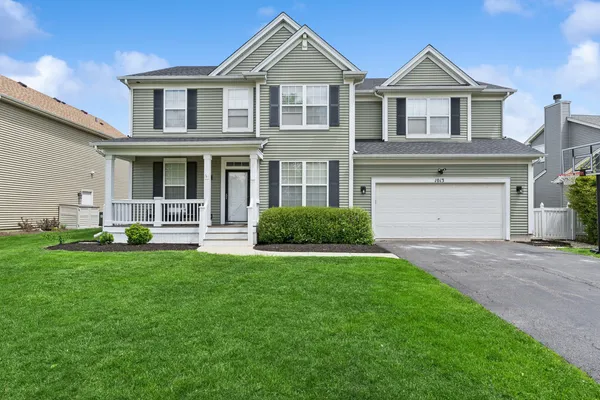 $515,000 | 1013 Club Lake Drive, Antioch, IL 60002