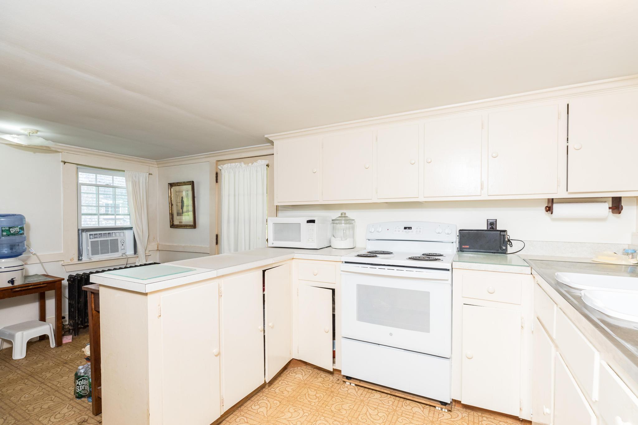 614 Goodwin Road Eliot, ME 03903 - Photo 13 of 26 227A0442
