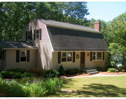 48 Countryside Road Grafton, MA 01536 - Photo 1 of 16 Gallery Image 1
