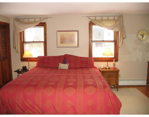 48 Countryside Road Grafton, MA 01536 - Photo 11 of 16 Gallery Image 11