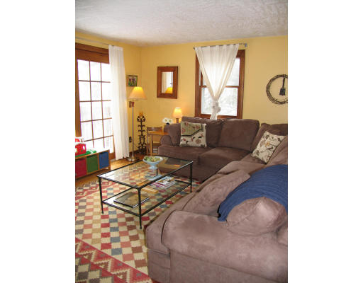 48 Countryside Road Grafton, MA 01536 - Photo 6 of 16 Gallery Image 6