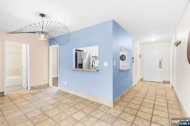 $330,000 | 10 Orchard Street, Unit 3E, Hackensack, NJ 07601