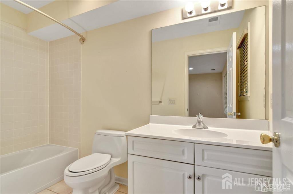248 River Road Piscataway, NJ 08854 - Photo 11 of 17