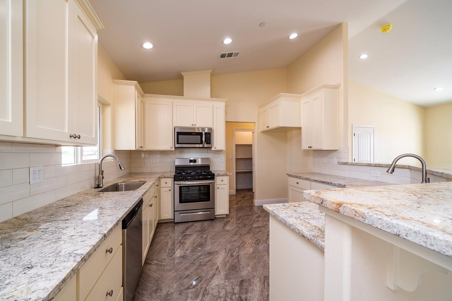 16750 Paula Road Madera, CA 93636 - Photo 9 of 47 Gallery Image 9