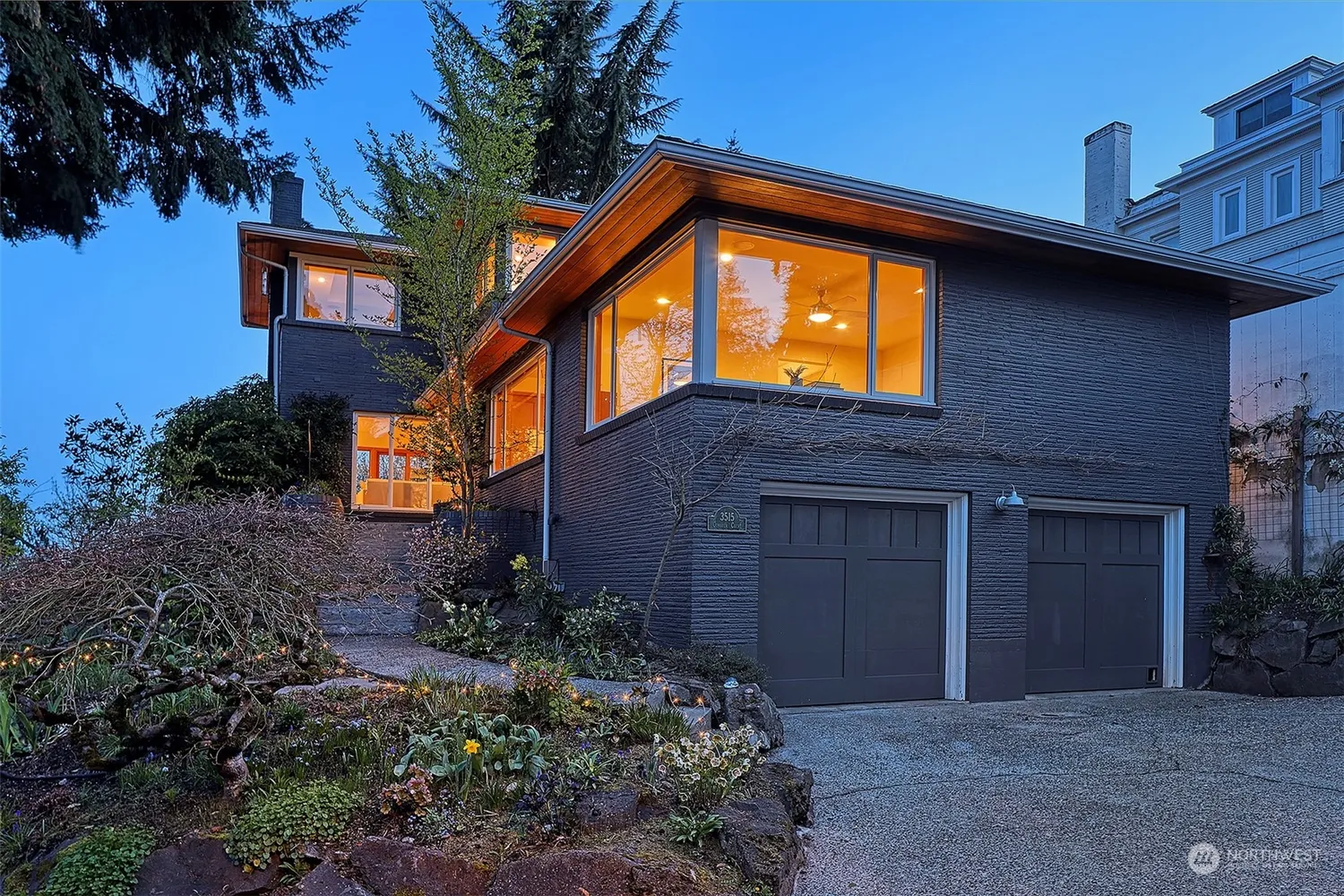 3515 E Conover Court modern Seattle home