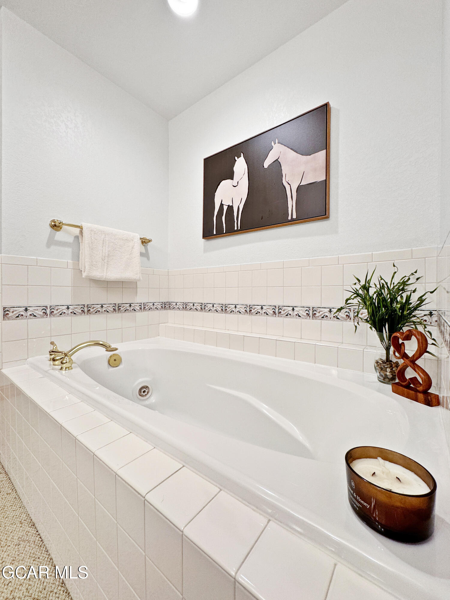 1232 Gcr 8 Tabernash, CO 80478 - Photo 25 of 51 a spacious bathroom with a tub and a potted plant