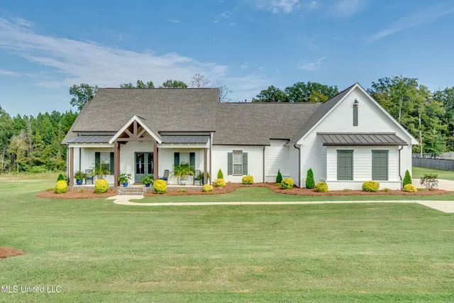 $639,900 | 758 Cotton Creek Trail, Brandon, MS 39047