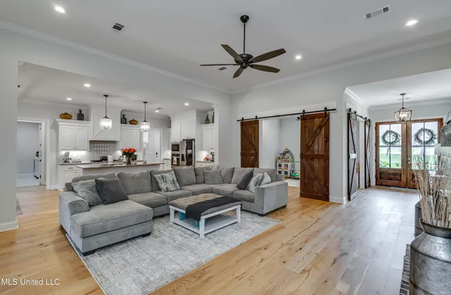 $639,900 | 758 Cotton Creek Trail, Brandon, MS 39047