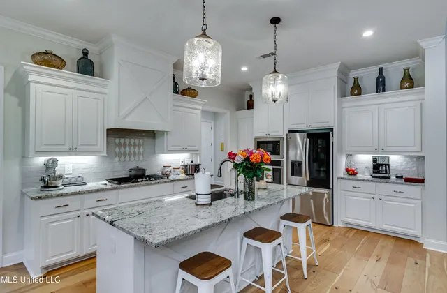 $639,900 | 758 Cotton Creek Trail, Brandon, MS 39047