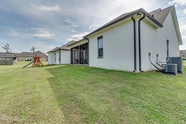 $639,900 | 758 Cotton Creek Trail, Brandon, MS 39047