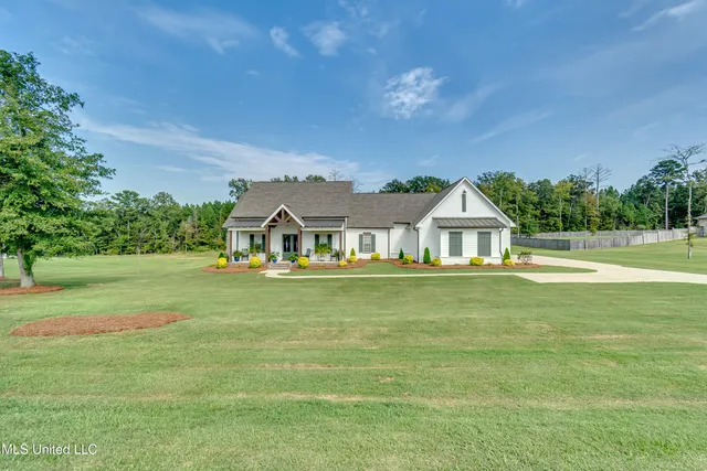 $639,900 | 758 Cotton Creek Trail, Brandon, MS 39047