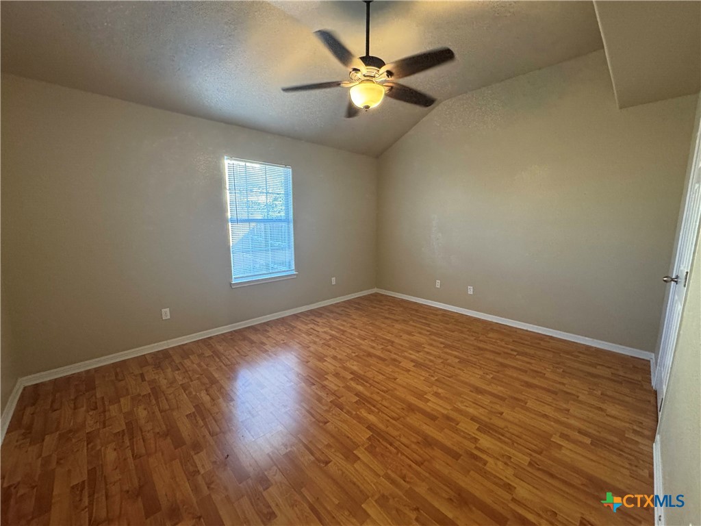 3003 Baldwin Loop Killeen, TX 76549 - Photo 14 of 33