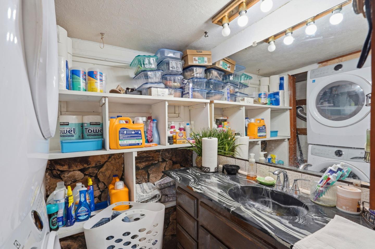 10128 Clayton Road San Jose, CA 95127 - Photo 12 of 50