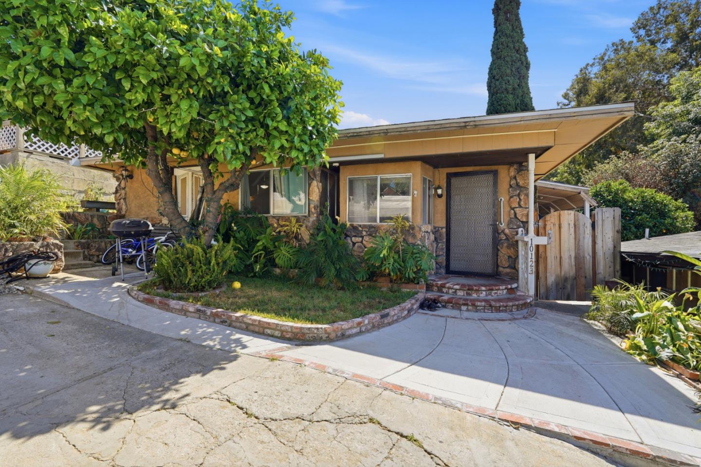 10128 Clayton Road San Jose, CA 95127 - Photo 2 of 50