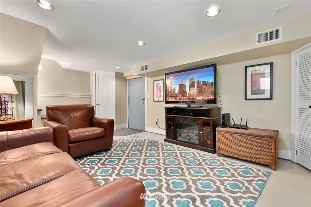 511 North 80th Street Seattle, WA 98103 - Photo 16 of 25 Gallery Image 16