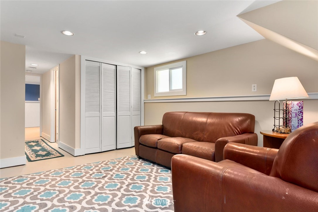 511 North 80th Street Seattle, WA 98103 - Photo 17 of 25 Gallery Image 17