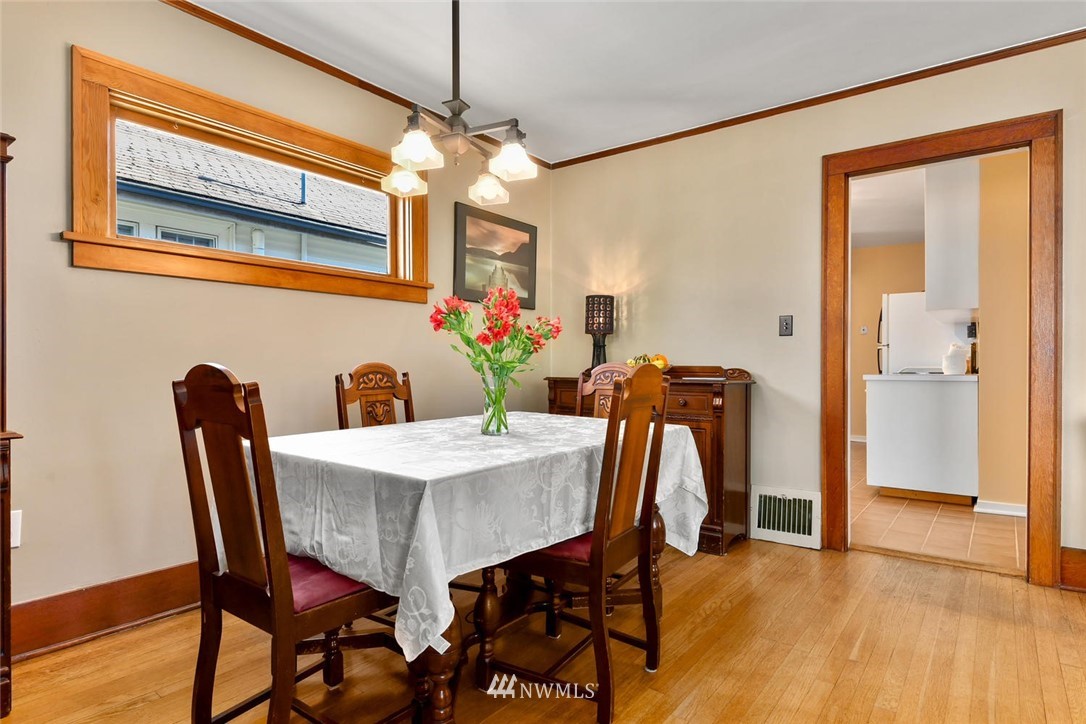 511 North 80th Street Seattle, WA 98103 - Photo 3 of 25 Gallery Image 3