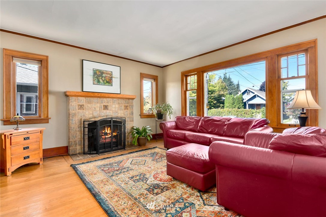 511 North 80th Street Seattle, WA 98103 - Photo 5 of 25 Gallery Image 5