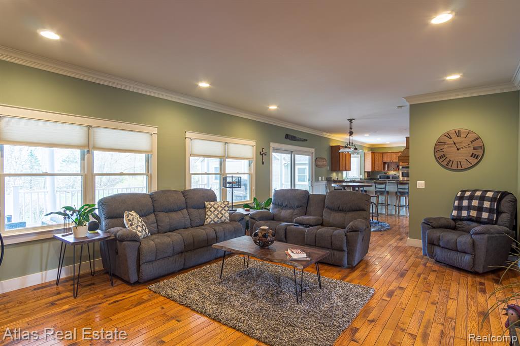 2716 Lake George Road Leonard, MI 48367 - Photo 37 of 98