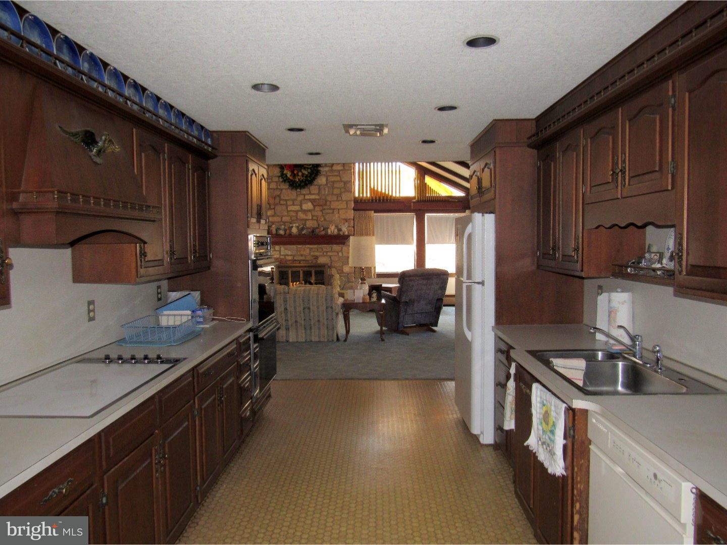 108 Cowpath Road Souderton, PA 18964 - Photo 5 of 25 Kitchen