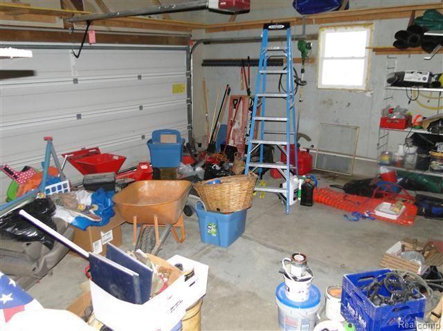 4093 Peters Road Columbiaville, MI 48421 - Photo 19 of 32 2 Car Garage.jpg