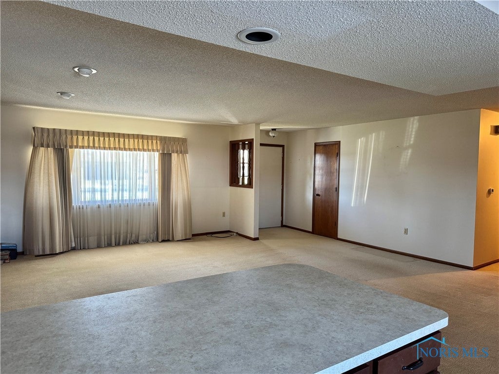 425 Rilla Road Findlay, OH 45840 - Photo 2 of 24 Gallery Image 2