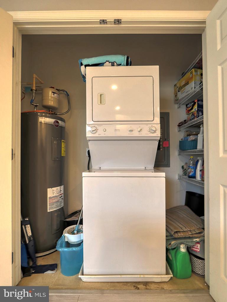 17432 Slipper Shell Way, Unit 9 Lewes, DE 19958 - Photo 34 of 44 Washer/Dryer