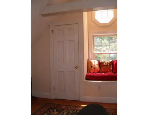 101 Blue Hills Road Amherst, MA 01002 - Photo 27 of 30 Gallery Image 27