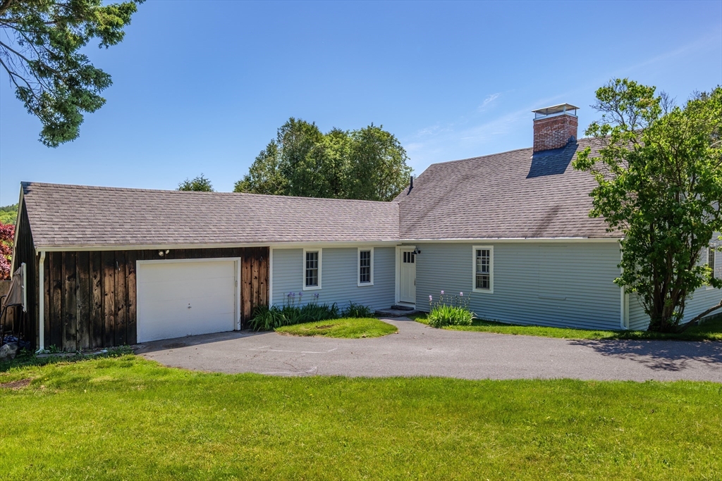 129 Whitehall Road Amesbury, MA 01913 - Photo 32 of 32 Gallery Image 32