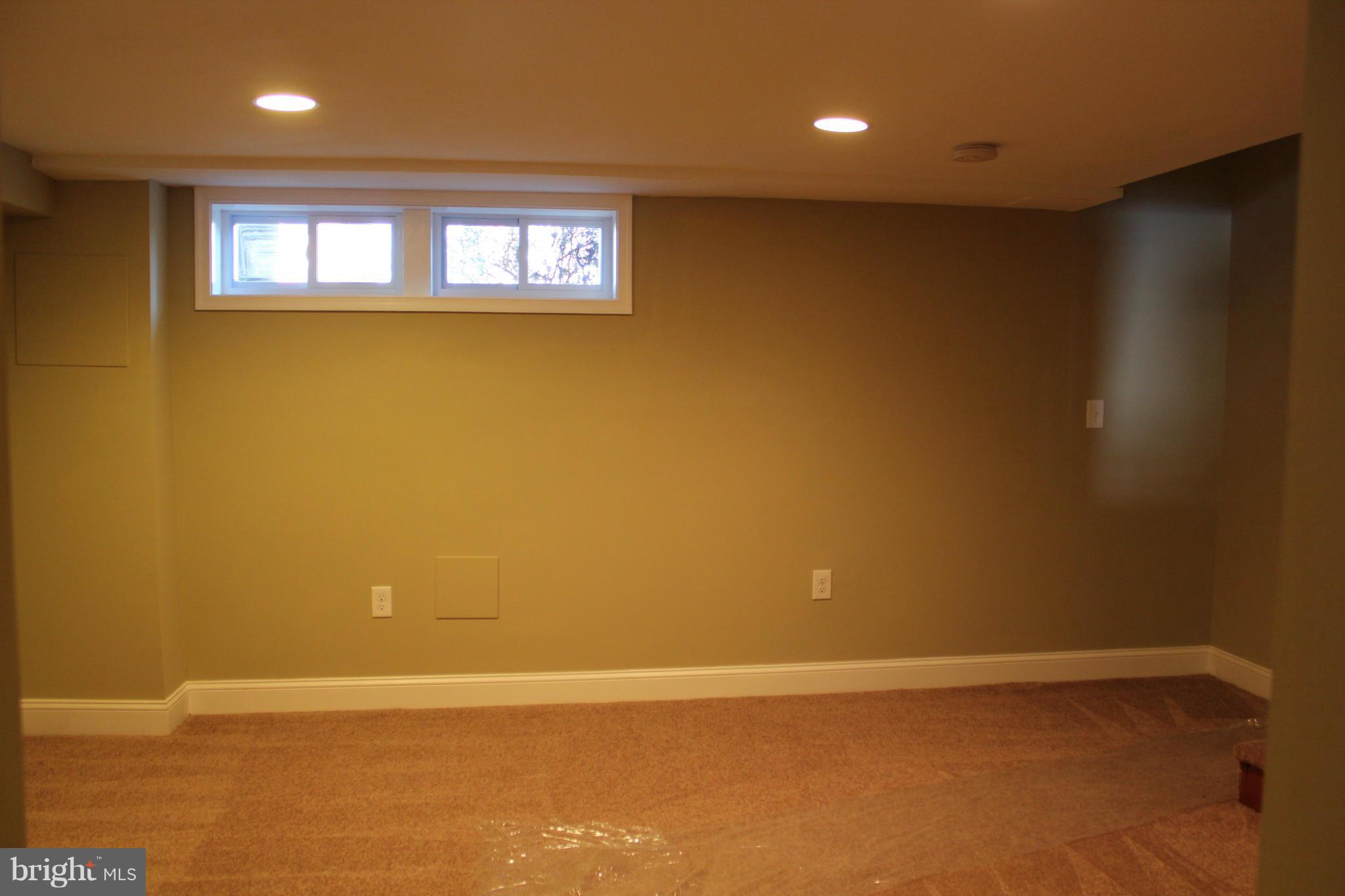 1015 Upnor Road Baltimore, MD 21212 - Photo 20 of 30 a view of an empty room